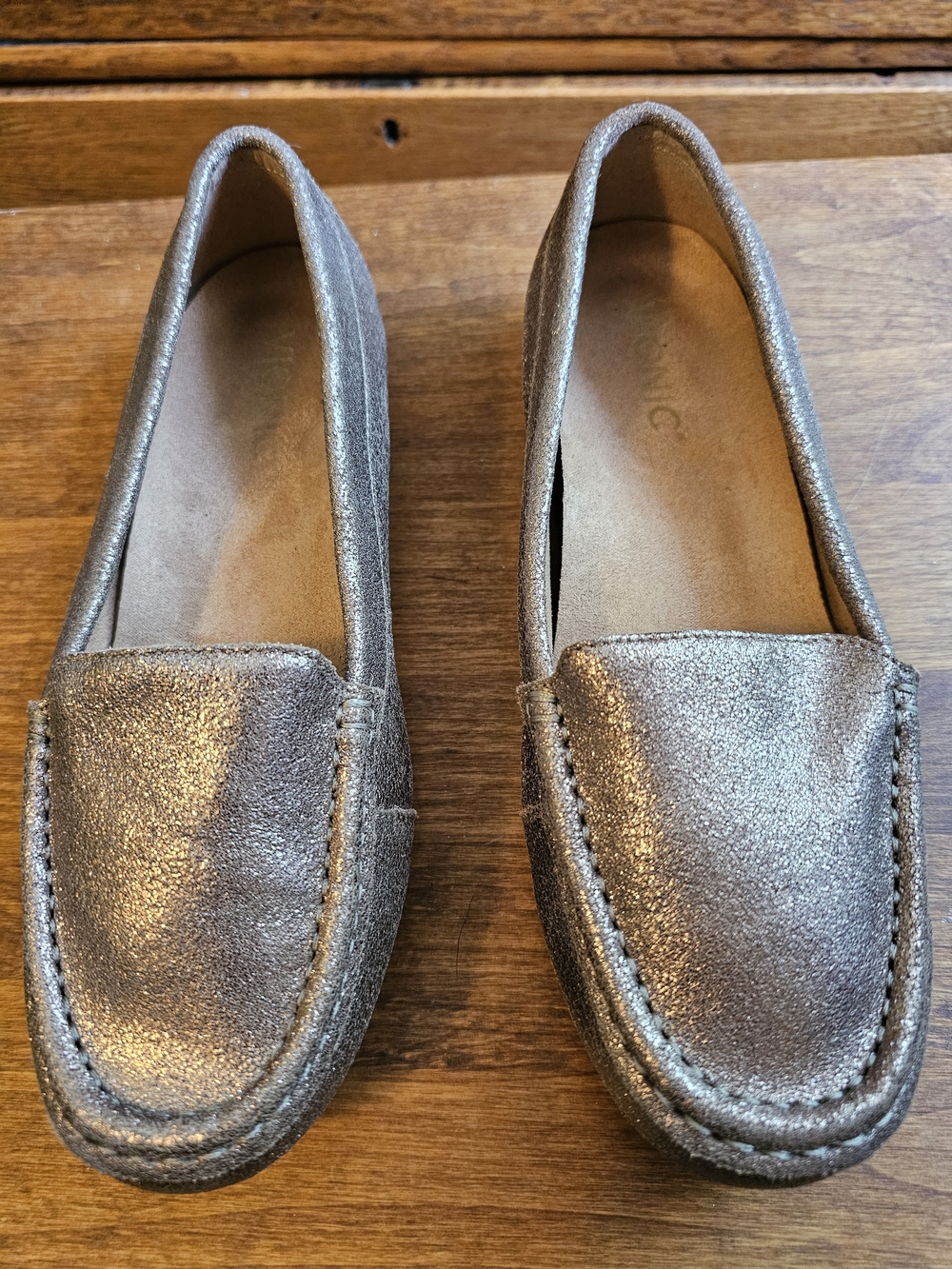 Vionic Metallic Bronze Loafers for Women Size 7 Wide